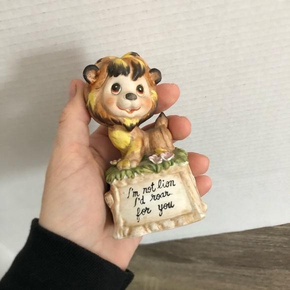 Vtg Anthropomorphic Lion Figurine - Picture 13 of 13